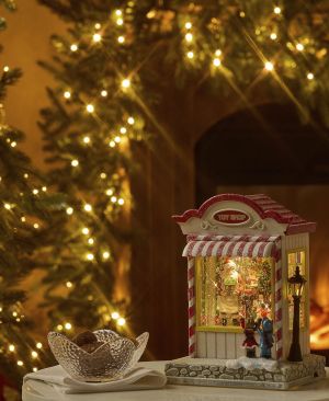 Коледна декорация „Toy Shop“ с осветление и движение