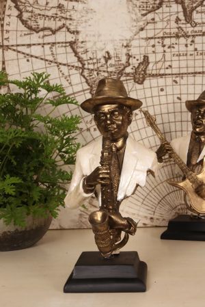 ФИГУРА НА САКСОФОНИСТ