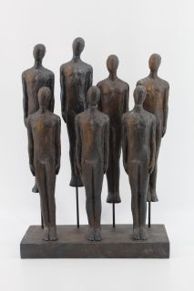 RESIN PEOPLE ON STAND